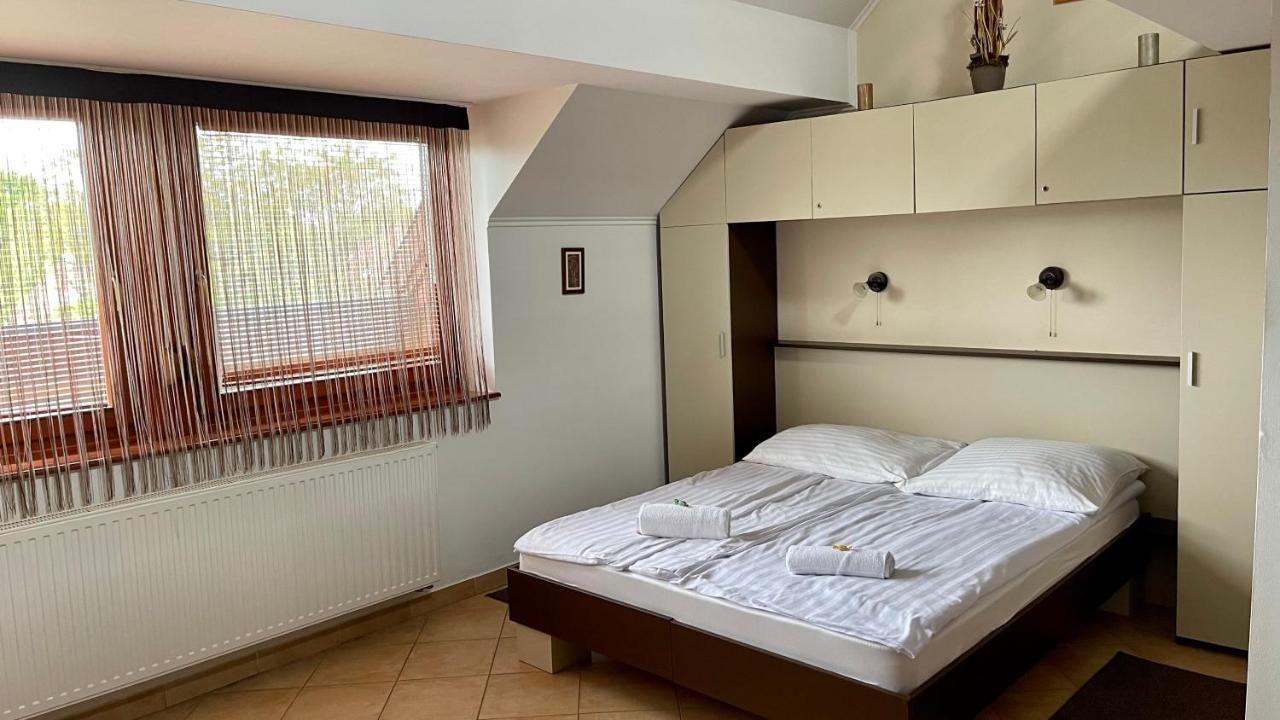 Gyula Var Panorama Apartman Exterior photo