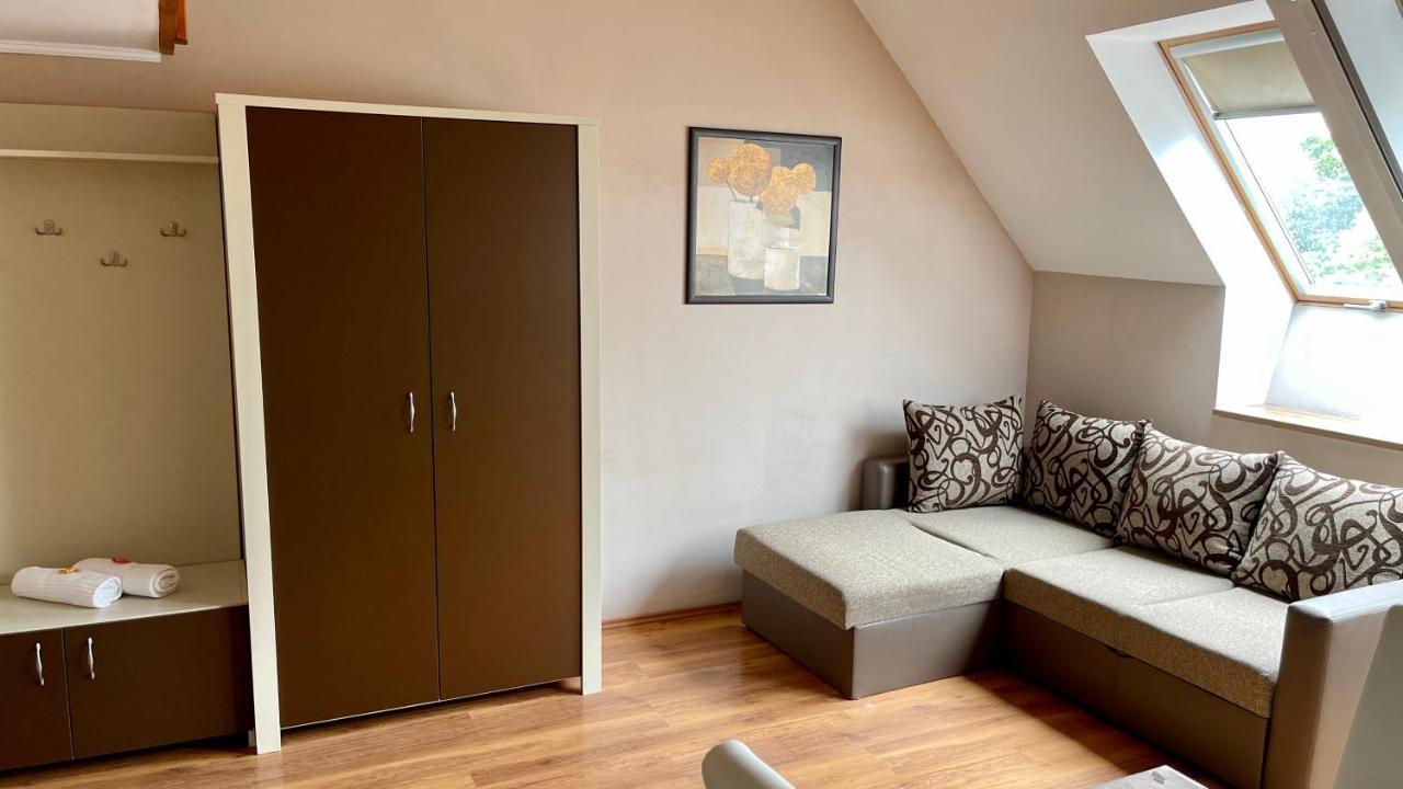 Gyula Var Panorama Apartman Exterior photo